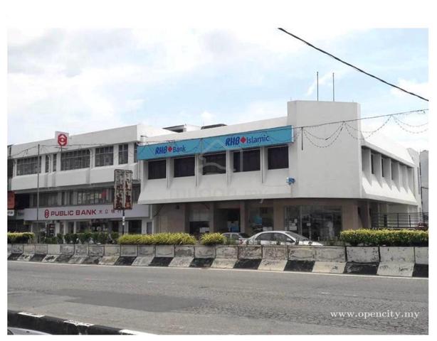 bagunan 3 shop lot untuk dijual diperak 1