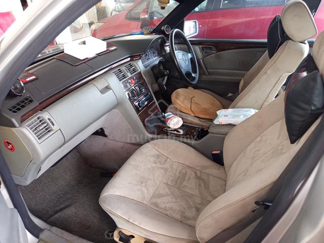 Mercedes Benz E230 2.3 (A) W210 - 3