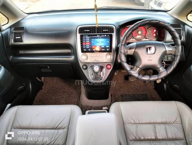 2005 Honda STREAM 2.0 IVS RN3864PL FACELIFT (A) - 3
