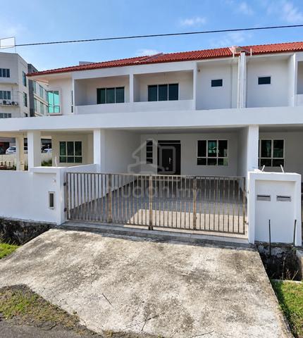 Double Storey Intermediate House for Rent - Luak Miri, Sarawak 1