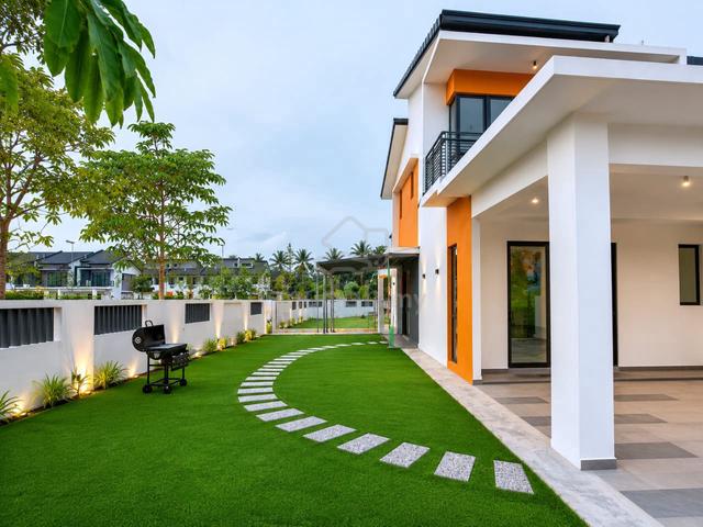 Limited 2-Sty Corner Lot Fully Furnished Robin Bdr Rimbayu for Rent 1
