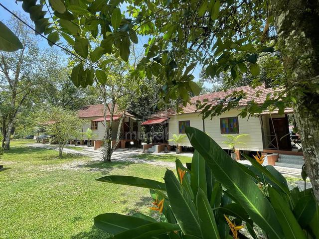 Freehold Resort Fully Operational Riverside Retreat Gopeng Perak 4