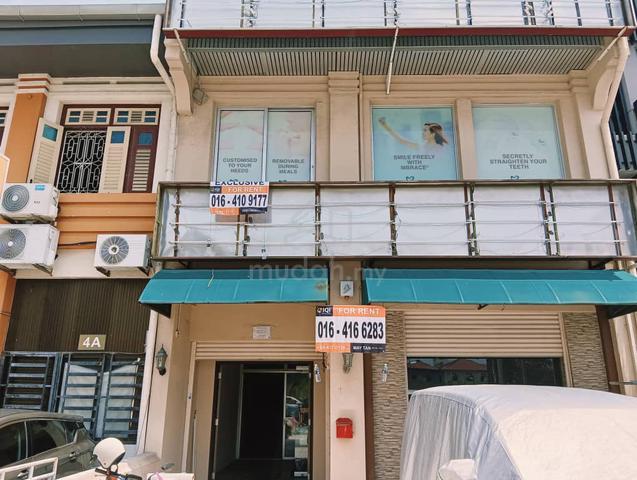 2.5 Sty Commercial Shop House @ Lorong Selamat Georgetown 1