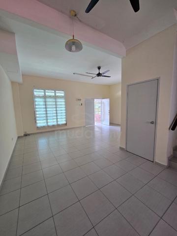 GUARD 3 ROOM 2 Storey Angkasa Nuri Batu Berendam Merdeka INFINEON MMU 1