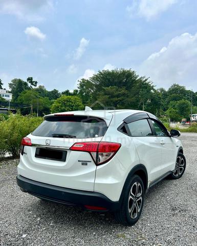 FACELIFT Honda HR-V 1.5 HYBRID FULL HONDA RECORD - 2