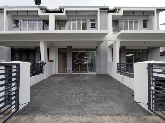 NEAR KTM BANGI Double Storey Terrace House Taman Idaman Bangi Lama 1