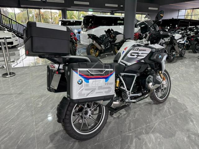 2022 Unreg BMW R1250GS GS1250 ABS 3 BMW Box 9K KM - photo 3 of 6