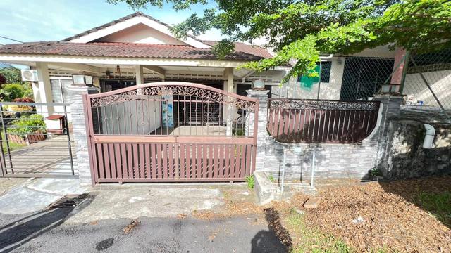 Fully Furnished Homestay Taman Greenview, Port Dickson  1