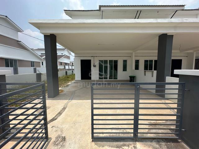 Rumah Teres Dua Tingkat untuk Disewa di Kuala Ketil 1