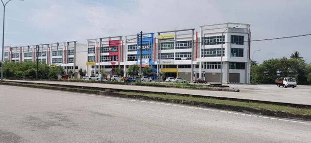 Kedai 3 tingkat untuk disewa 1