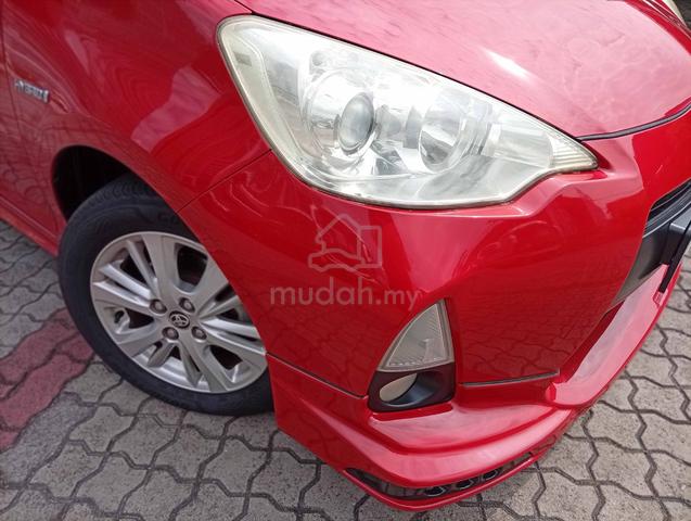 2013 Toyota PRIUS C 1.5 TRD SPORTIVO (HYBRID) (A) - 2