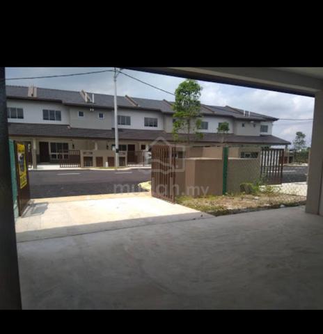 Double Storey Terrace House π§ππ ππ‘ πππ¦ππ₯ππ‘ πππ¬π¨ puchong 1