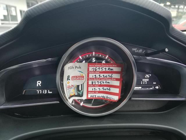 2015 Mazda 3 2.0 High = 77,000km Ori mileage - 2