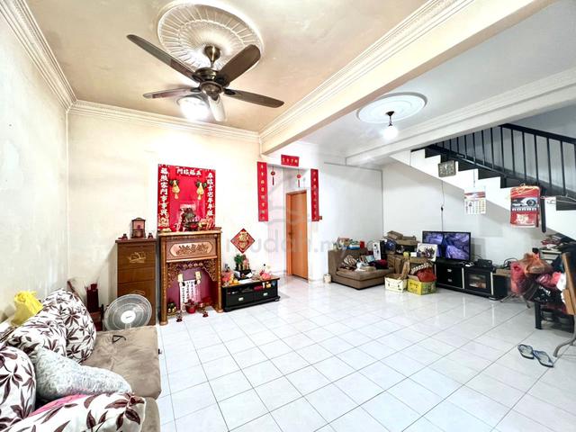 Johor jaya full loan unit double storey jalan keembong 1