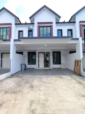 St Marco Park @ Kulai 2Storey G&G with Aircon Tabletop Heater 1