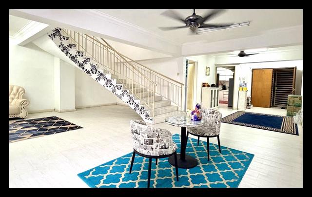 Putra Villa 1