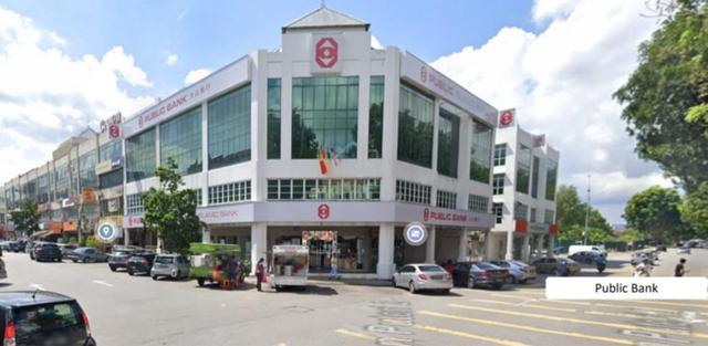 Corner Shop With Lift For Rent, Shoplot Bandar Puteri Puchong Disewa 1