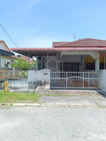 Nice 1 Storey Intercorner House, Freehold. 1