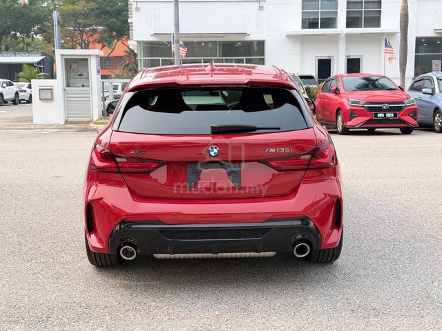2022 BMW M135i M-Sport xDrive SUNROOF UNREGISTERED - 4