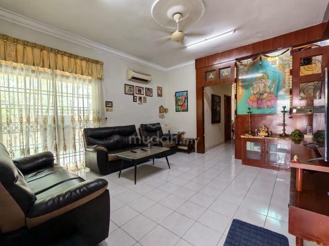 Taman Bukit Indah Double Storey Terrace Endlot House 4bed Renovated JB 1