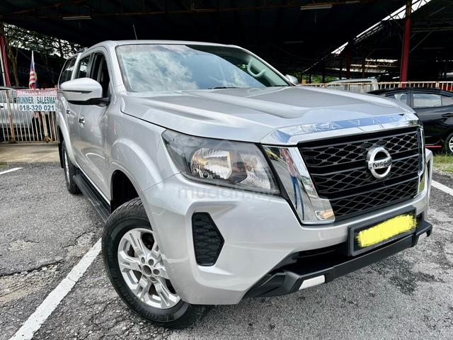 Nissan NAVARA SE (AT) 2.5L (A) Canopy. 81,810km - 1