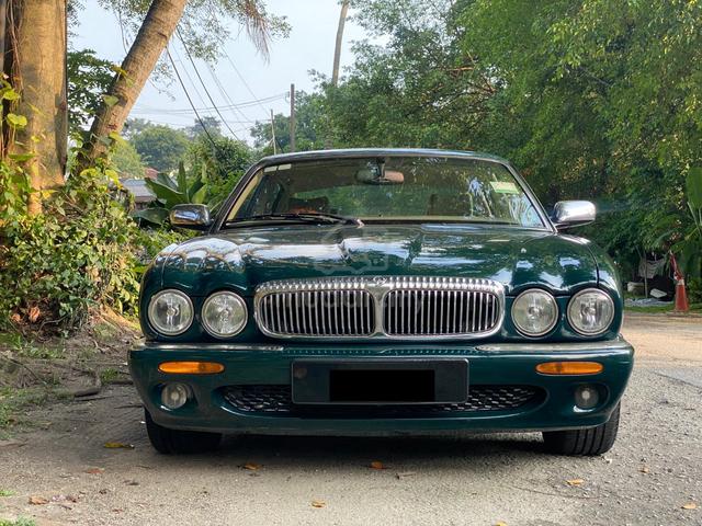 1999 Jaguar Daimler 4.0 L V8 LWB - 3