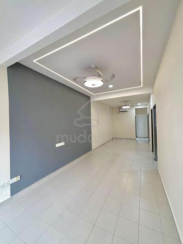 Kulai Taman Scientex, Jln Scientex Maju, Townhouse RMMJ Upper Floor 1