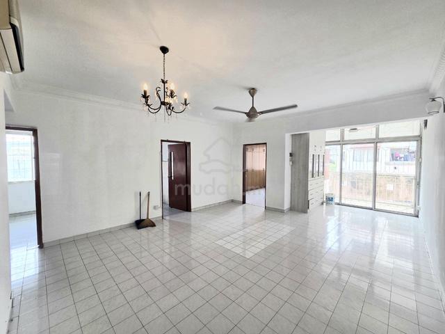 Ixora Apartment (Jalan Tun Razak) 1