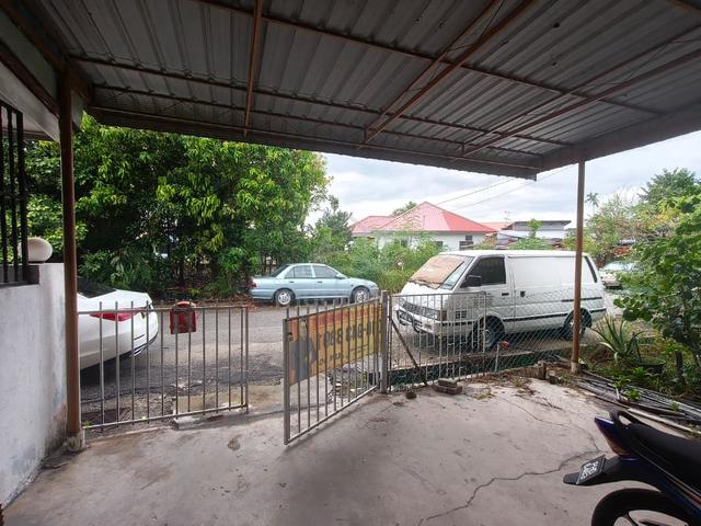Single Storey Terrace Corner , Full loan , Taman sri Kijang 1