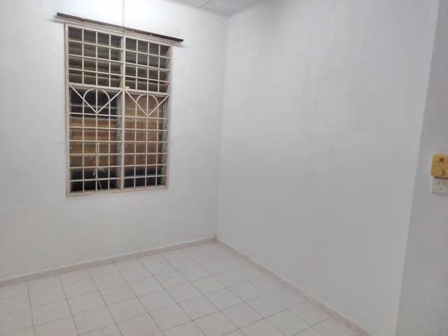 For rent !!! Tmn Ria single storey 1