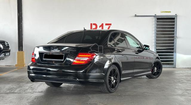 2010 Mercedes Benz C180 BlueEFCY CGI SPRTPCK AMG!! - 2