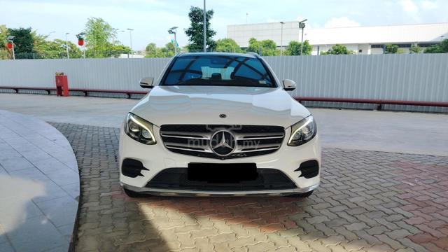 2017 Mercedes Benz GLC250 4MATIC - 1 yr warranty - 2