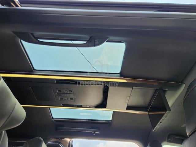 2025 Toyota Alphard Z GOLD 6A S/Roof HUD Side Step - 4
