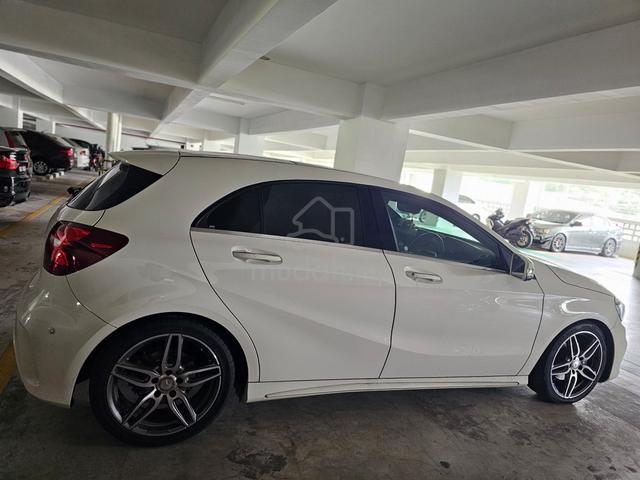 2016 MERCEDES A180 AMG TURBO Full Specs Sunroof - 2