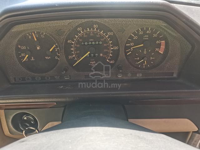 1989 Mercedes Benz 230E (A) (DIRECT OWNER) - 3