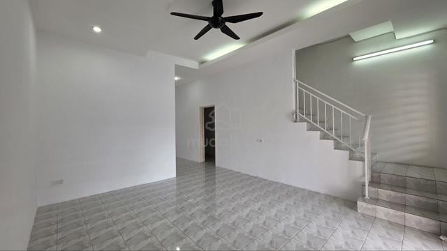 Botani Good Condition LeaseHold Double Storey House Sale 1