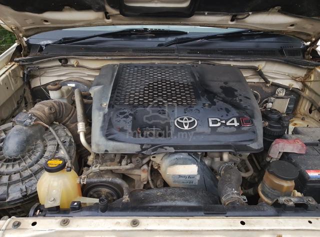 2015 Toyota HILUX 2.5 VNT SINGLE CAB KUN25R (M) - 4