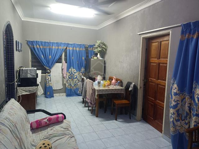 Pangsapuri Laksamana 1