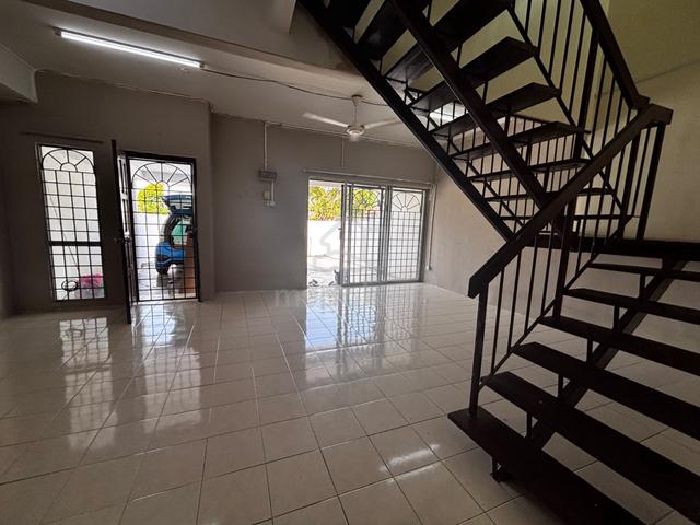 2 STY LEP , PUNCAK JALIL , LESTARI PERDANA , SERI KEMBANGAN , SERDANg 1