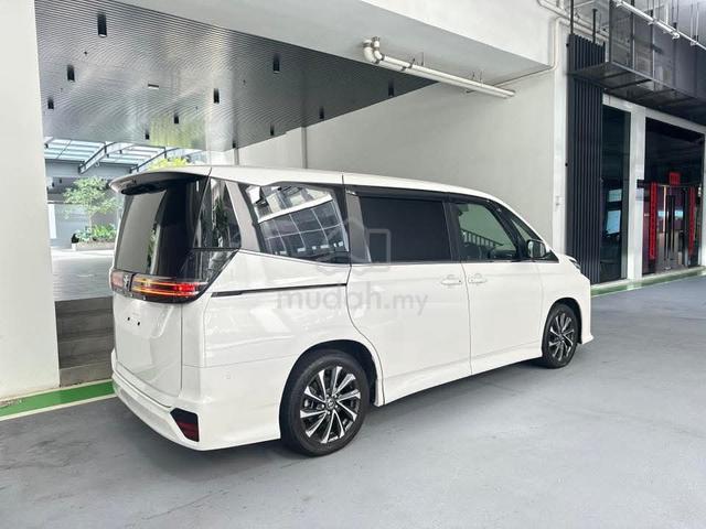 2022 Toyota VOXY 2.0 S-Z (A) - 4