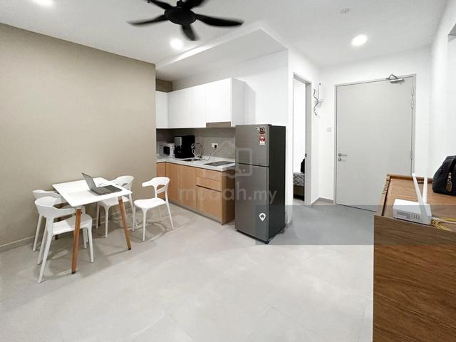 YOLO Signature Suites 3