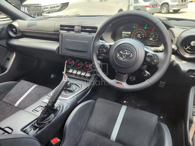 2025 Toyota GR86 RZ 6 Speed Manual New Car 49km - 2