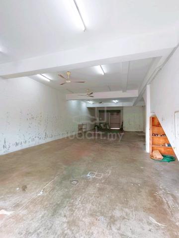 Seri Alam , Jalan gunung , Ground floor Shop for Rent 1
