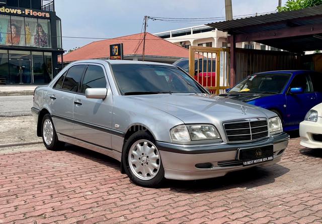 Mercedes Benz C200 2.0 AVANTGARDE (A) CAR KING !!! - 1