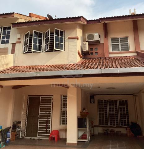 RENOVATED FREEHOLD Double Storey PRESTIGIOS BANDAR PUTERI 10 Puchong 1