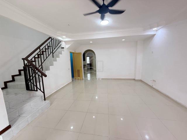 Double Storey @ Jalan Bukit / Seri Alam/Full Loan Unit 1