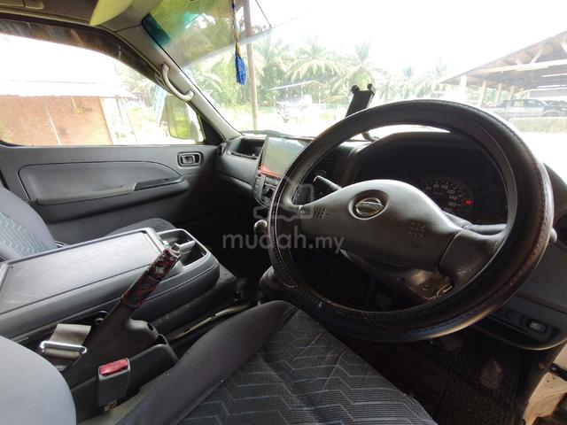 2011 Nissan URVAN 3.0 WINDOW VAN (M) - 5