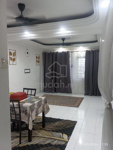 Bilik Untuk Disewa  1