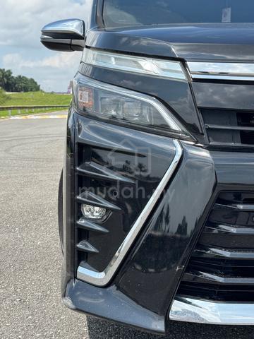 2019 Toyota VOXY 2.0 ZS KIRAMEKI II (A) - 3