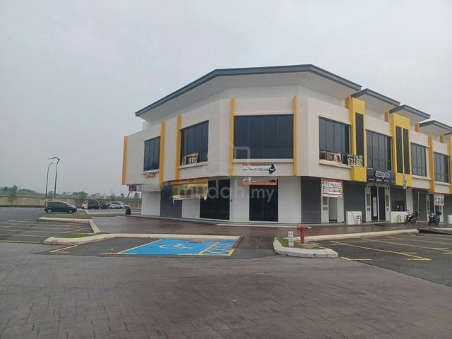 2 storey shoplot Corner @Impian Prisma 2 Alam impian SA for rent 1